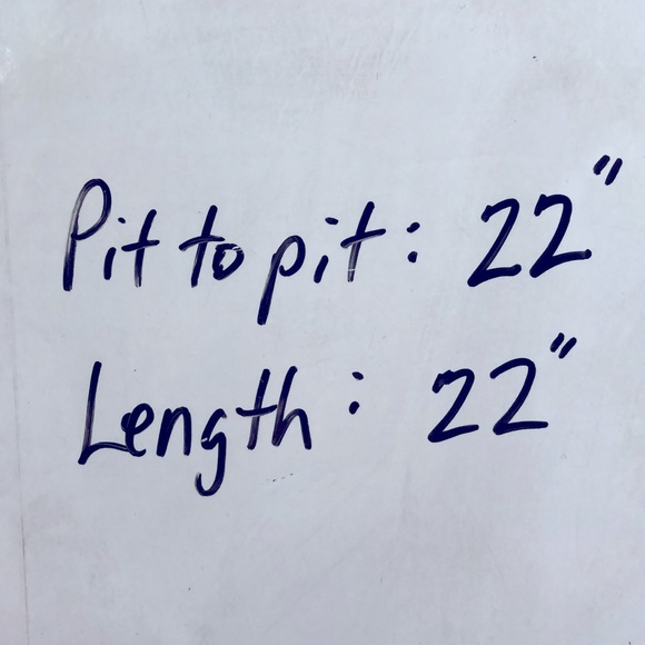 Selena Red Crop Long Sleeve Tee NWT - Picture 7 of 7